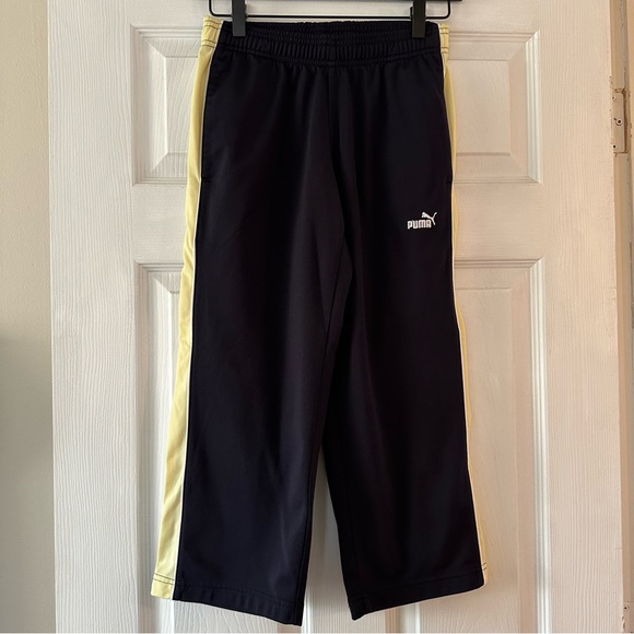 Puma Matching Shirt and Capri Pants - Picture 7 of 12